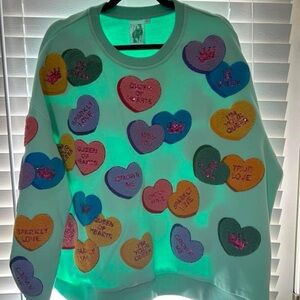 NWOT QOS valentine sweatshirt